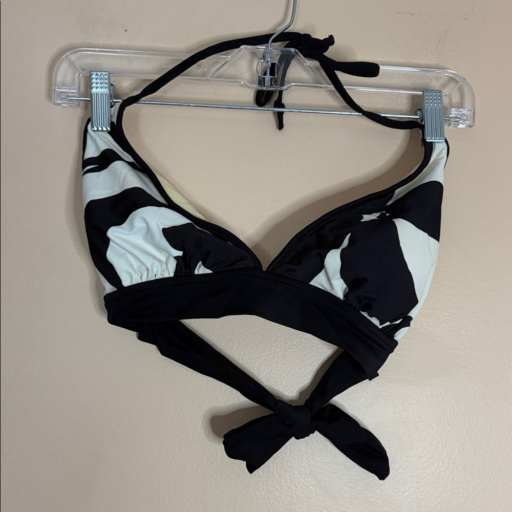 Black & White Tie-Back Halter Bikini Top by